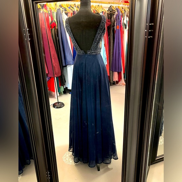 Sherri Hill dress - Picture 2 of 4